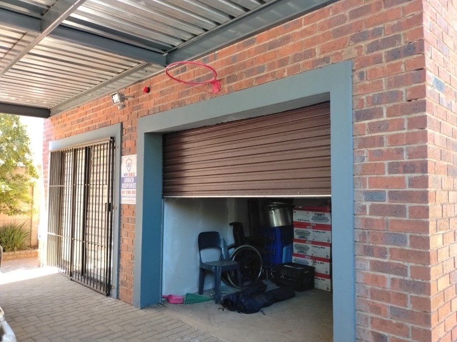 3 Bedroom Property for Sale in Universitas Ridge Free State